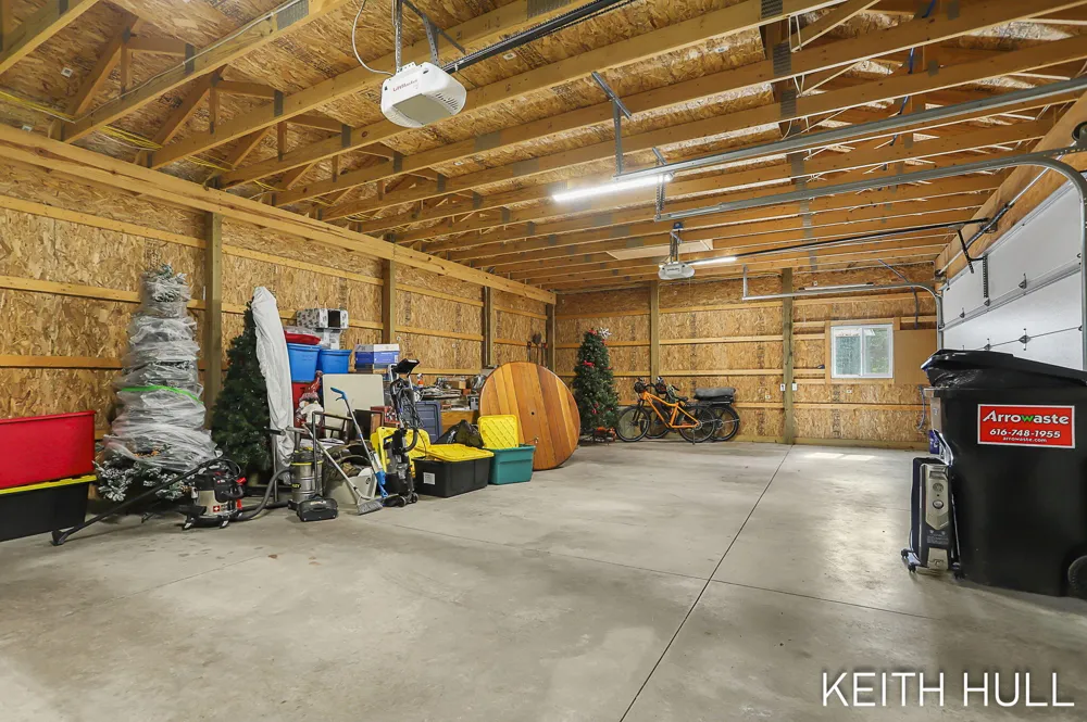 1328 Maplerow Avenue NW Walker City, MI 49534