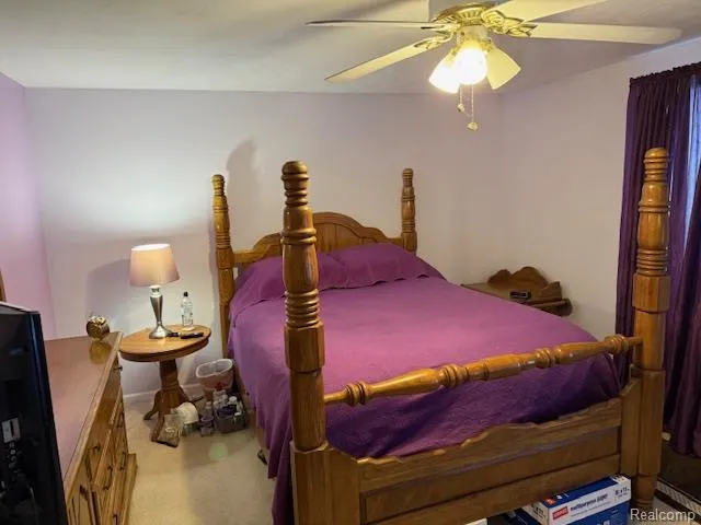 6351 Beechfield Drive Lansing City, MI 48911