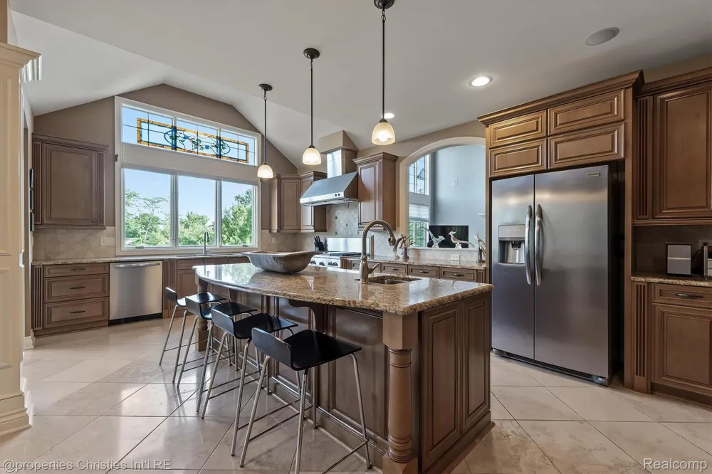 595 Ridge Point Drive Dundee Village, MI 48131