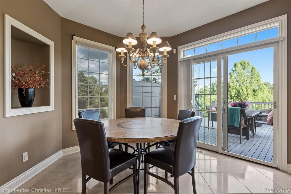 595 Ridge Point Drive Dundee Village, MI 48131