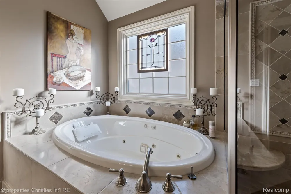 595 Ridge Point Drive Dundee Village, MI 48131