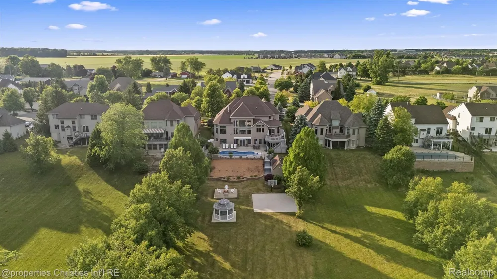 595 Ridge Point Drive Dundee Village, MI 48131