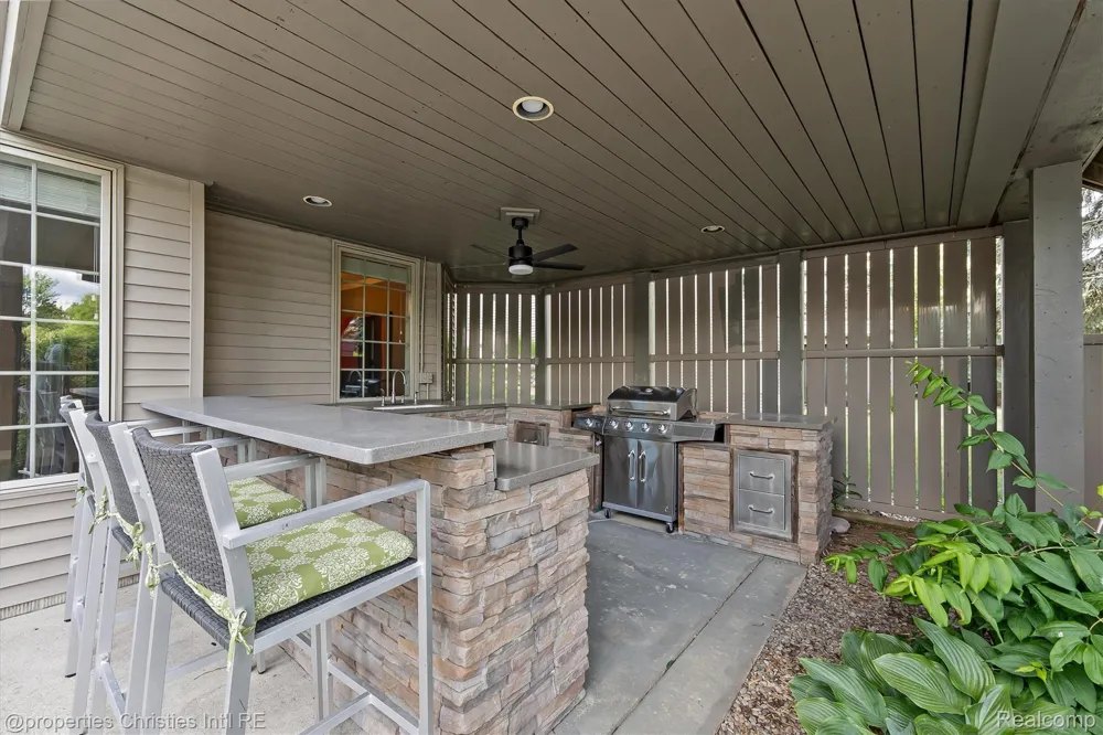 595 Ridge Point Drive Dundee Village, MI 48131
