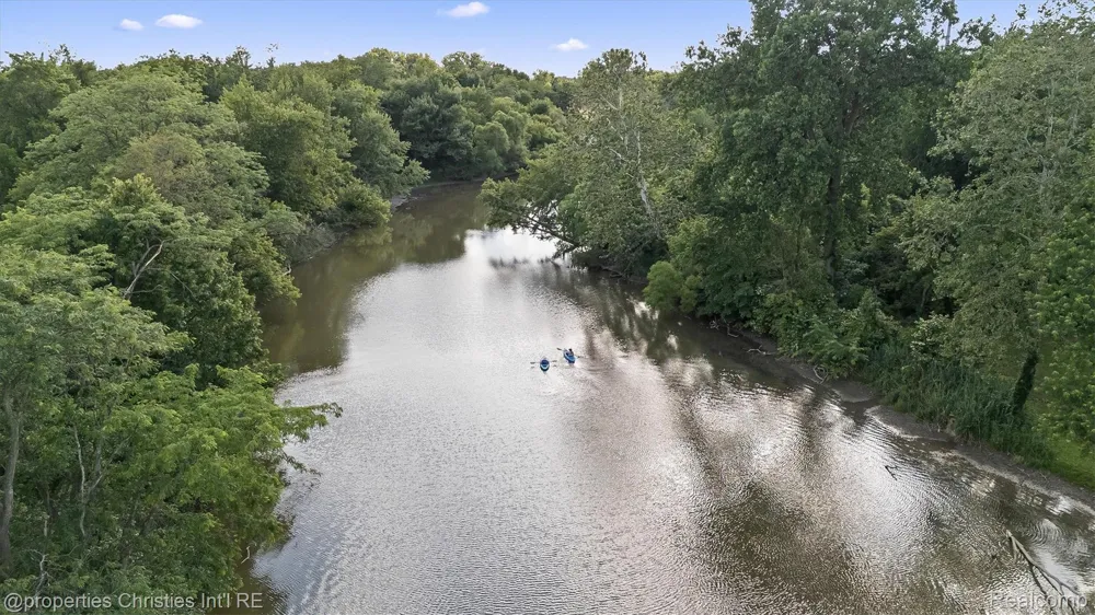 595 Ridge Point Drive Dundee Village, MI 48131