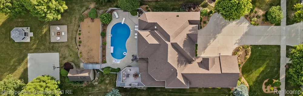 595 Ridge Point Drive Dundee Village, MI 48131