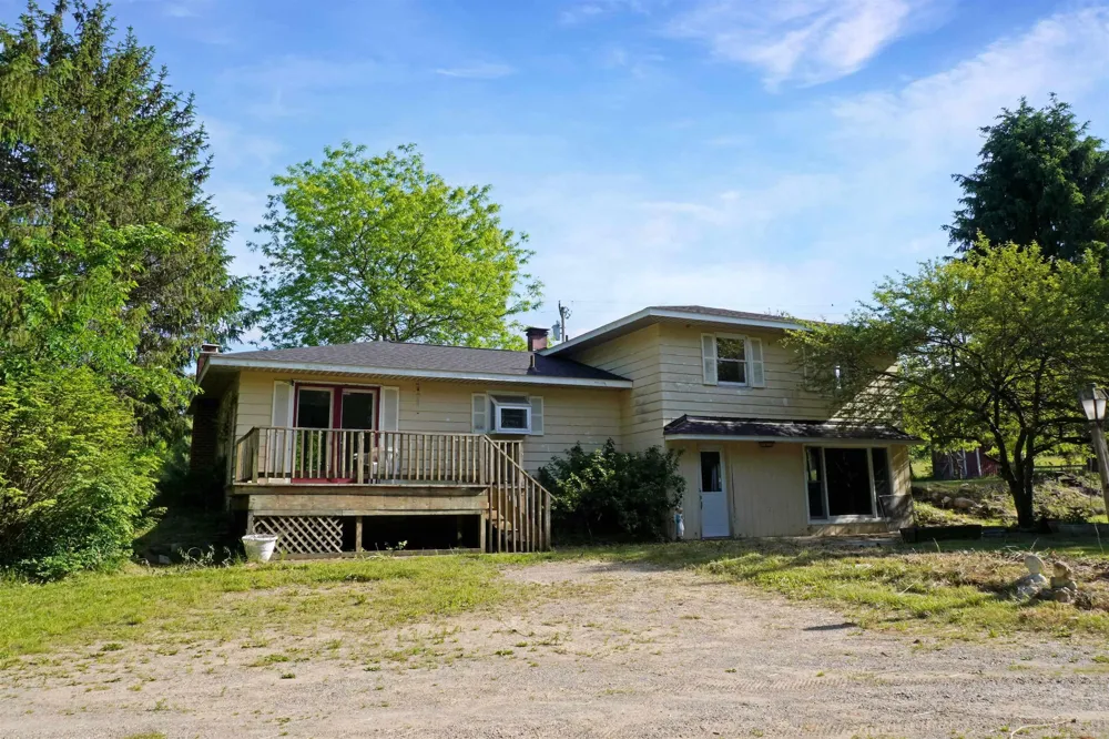 1385 Blacks Corners Road Goodland Township, MI 48444