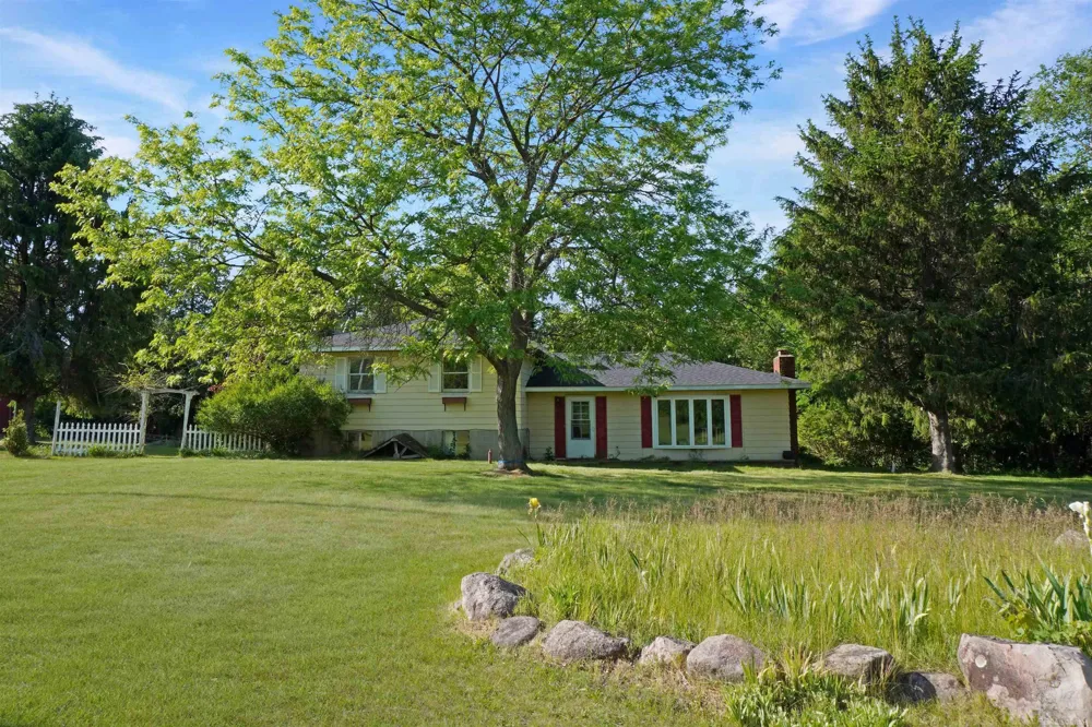 1385 Blacks Corners Road Goodland Township, MI 48444