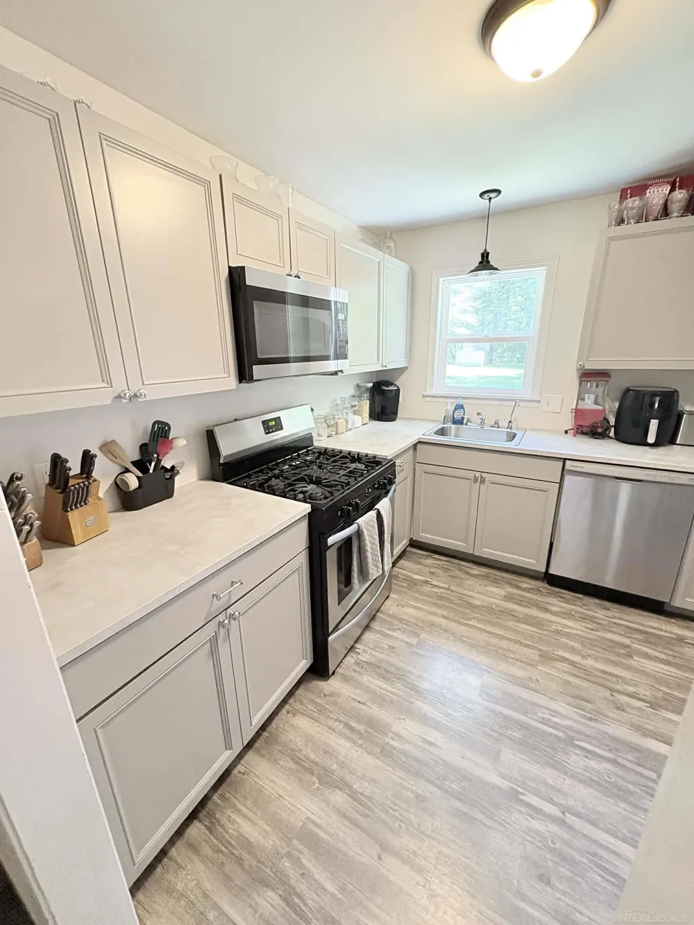 8181 Bray Road Arbela Township, MI 79003