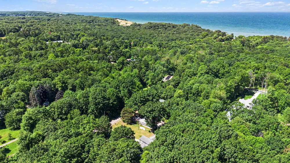 17566 Blue Star Memorial Highway South Haven Charter Township, MI 49090