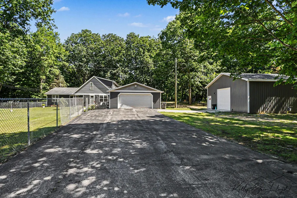 17566 Blue Star Memorial Highway South Haven Charter Township, MI 49090