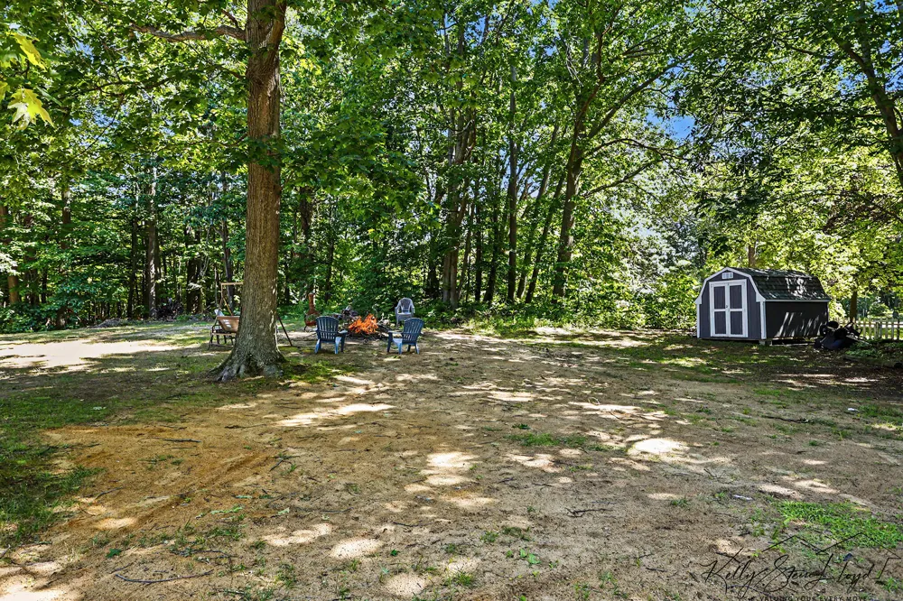 17566 Blue Star Memorial Highway South Haven Charter Township, MI 49090