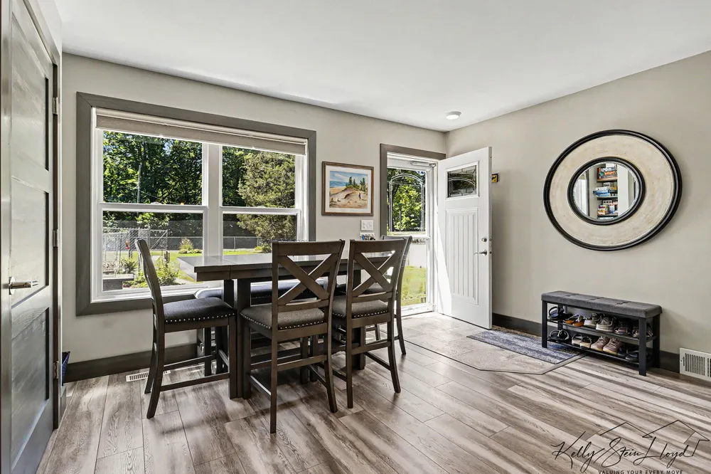 17566 Blue Star Memorial Highway South Haven Charter Township, MI 49090