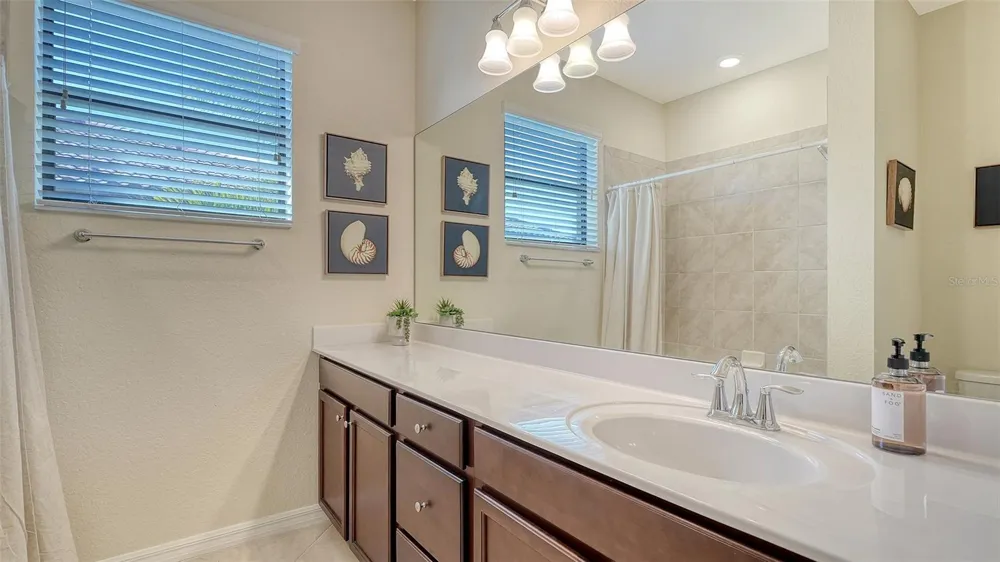 20223 LAGENTE CIRCLE Venice, FL 34293