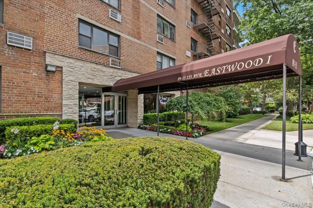 8935 155th Ave #3M Howard Beach, NY 11414