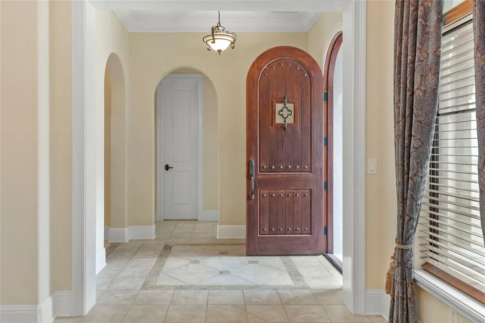 1421 CHAPMAN CIRCLE Winter Park, FL 32789