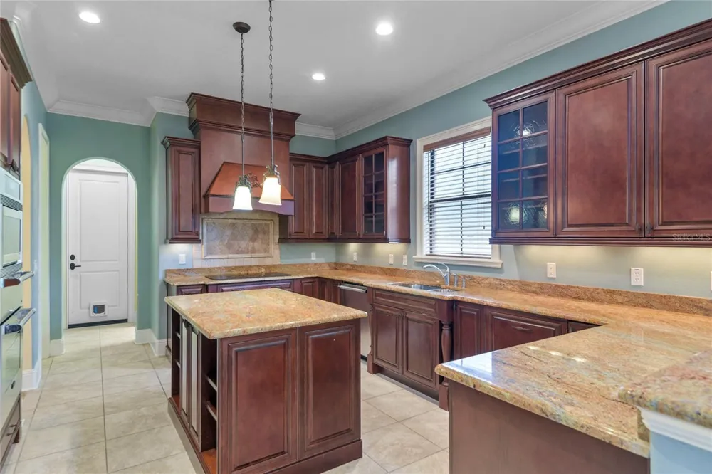 1421 CHAPMAN CIRCLE Winter Park, FL 32789