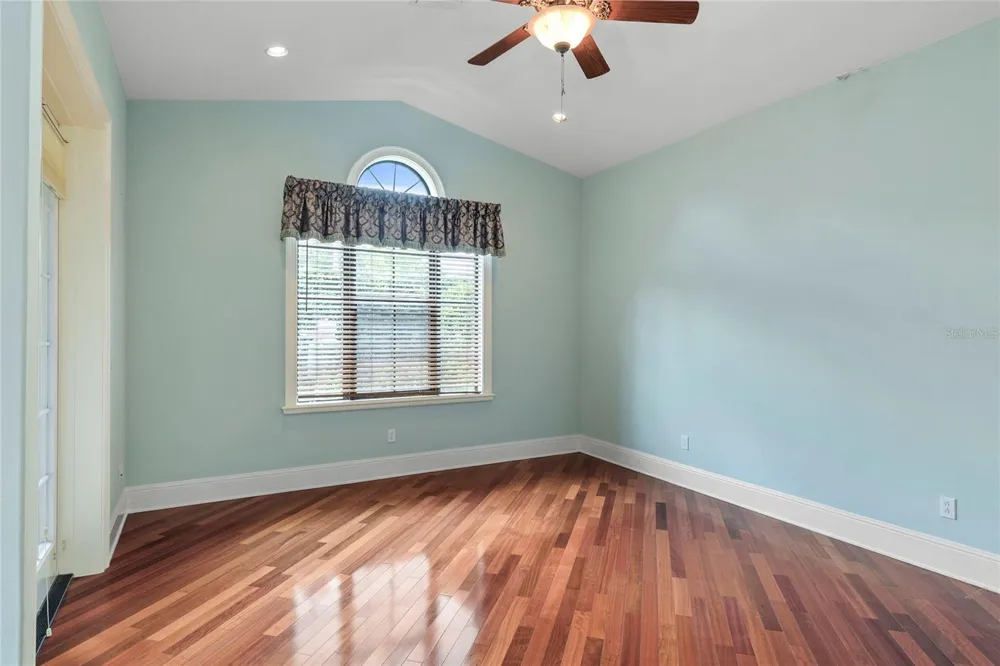 1421 CHAPMAN CIRCLE Winter Park, FL 32789
