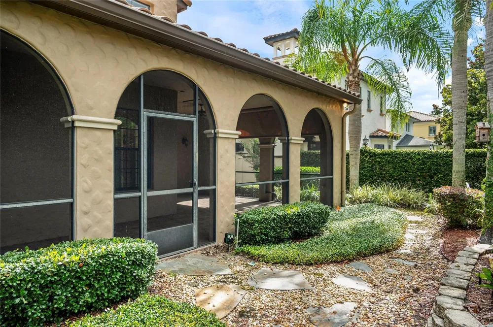 1421 CHAPMAN CIRCLE Winter Park, FL 32789