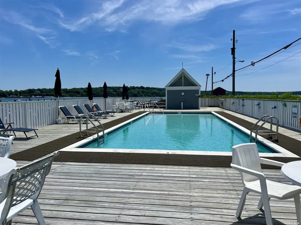 8 Oyster Point Greenport, NY 11944