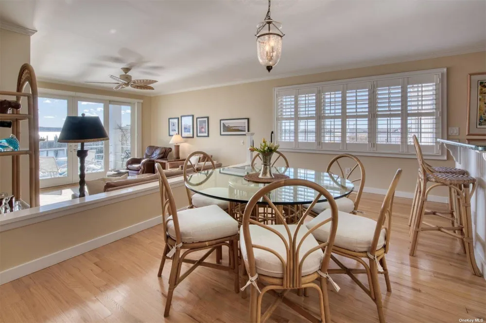 8 Oyster Point Greenport, NY 11944