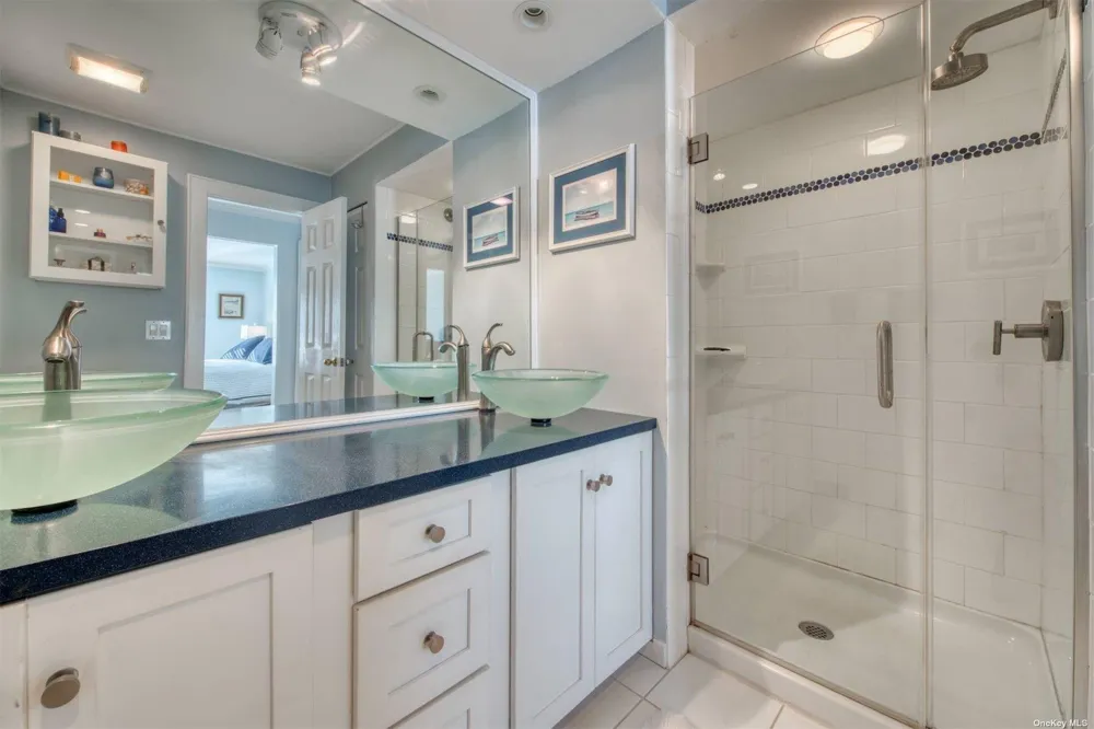 8 Oyster Point Greenport, NY 11944