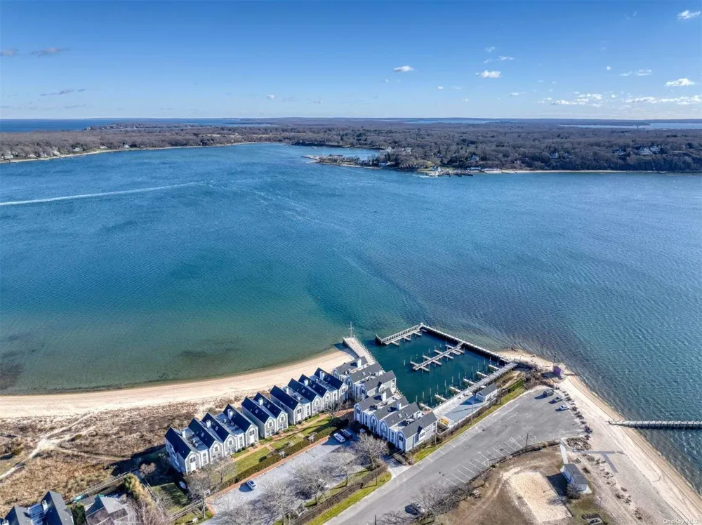 8 Oyster Point Greenport, NY 11944