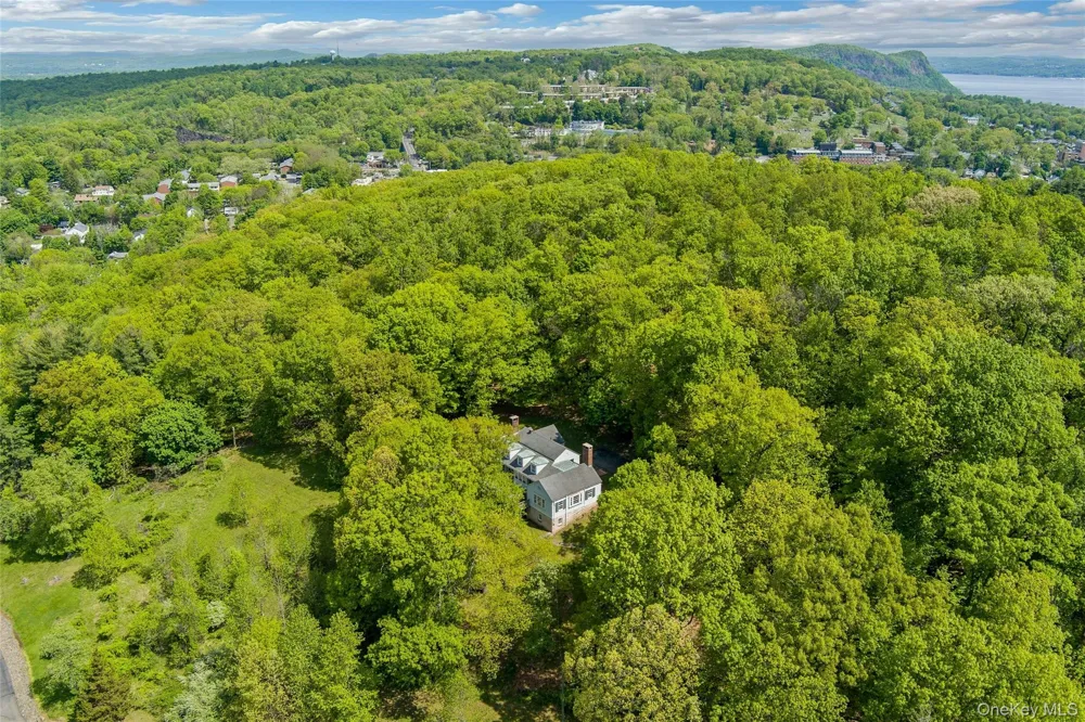 982 Bradley Parkway Blauvelt, NY 10913