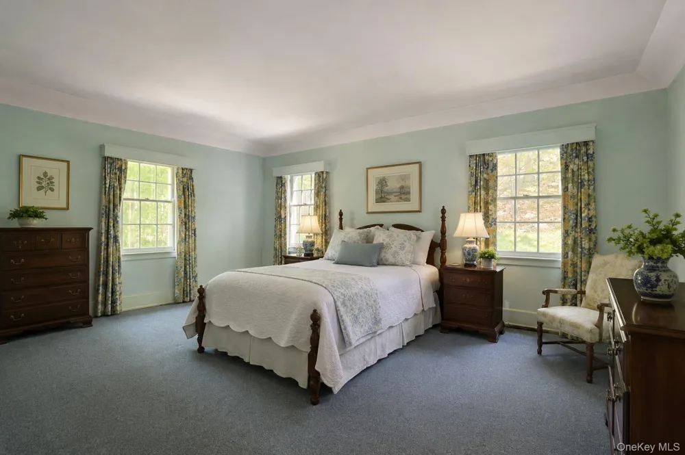 982 Bradley Parkway Blauvelt, NY 10913