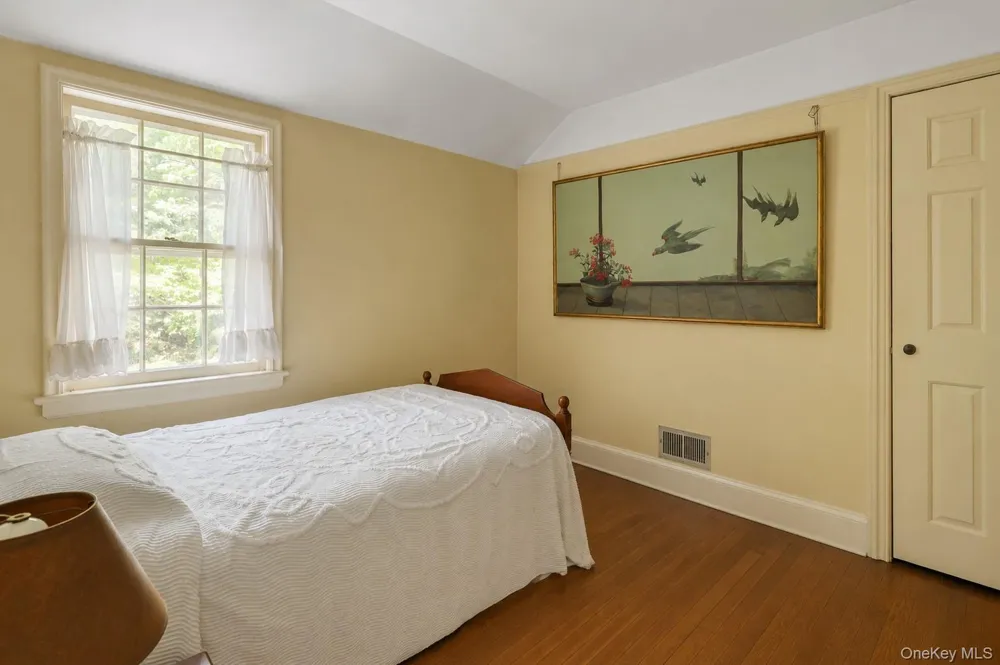 982 Bradley Parkway Blauvelt, NY 10913