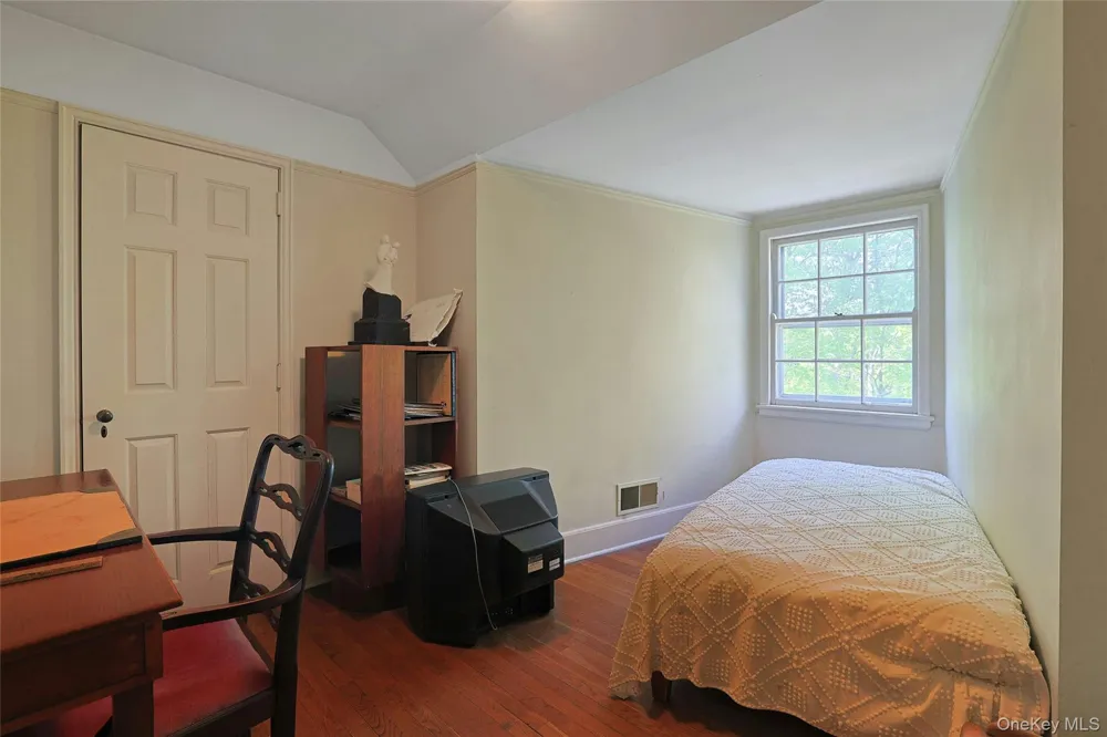 982 Bradley Parkway Blauvelt, NY 10913