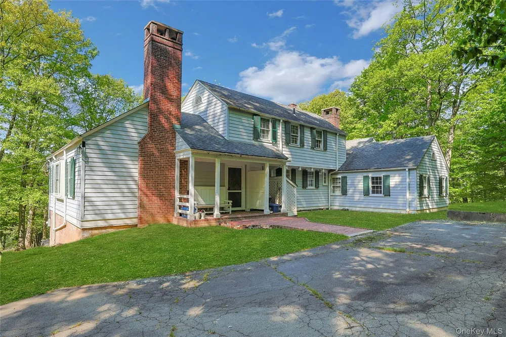 982 Bradley Parkway Blauvelt, NY 10913