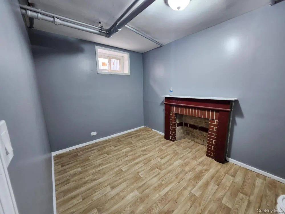 16604 144th Avenue Springfield Gardens, NY 11434