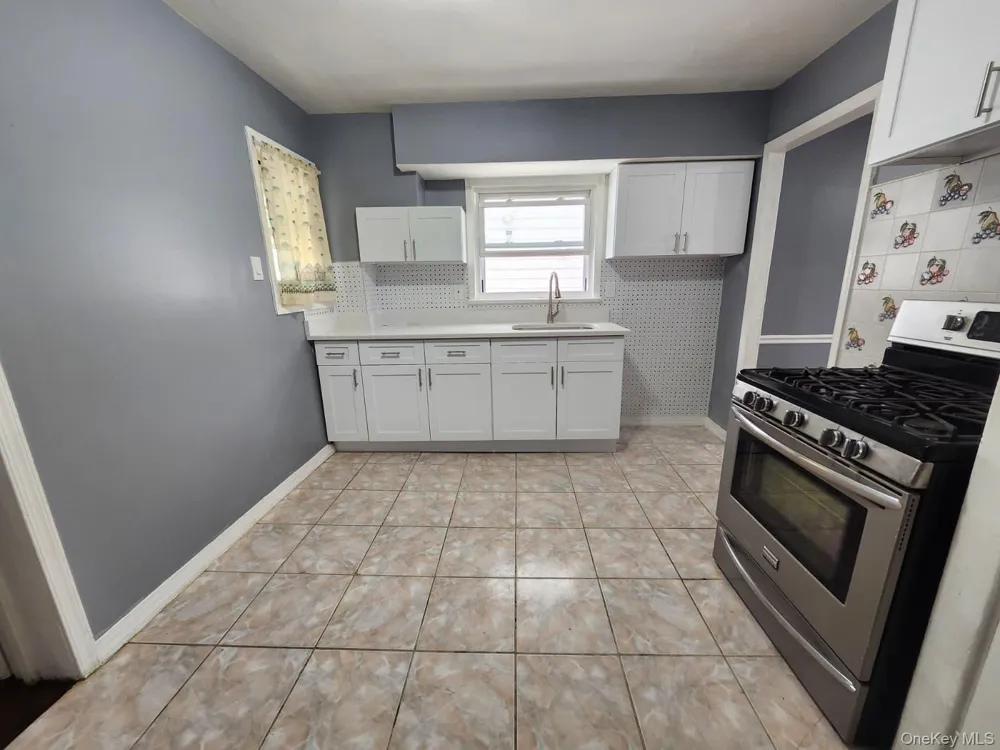 16604 144th Avenue Springfield Gardens, NY 11434