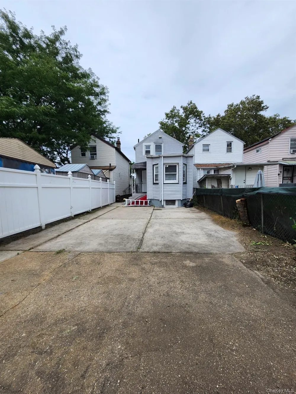 16604 144th Avenue Springfield Gardens, NY 11434