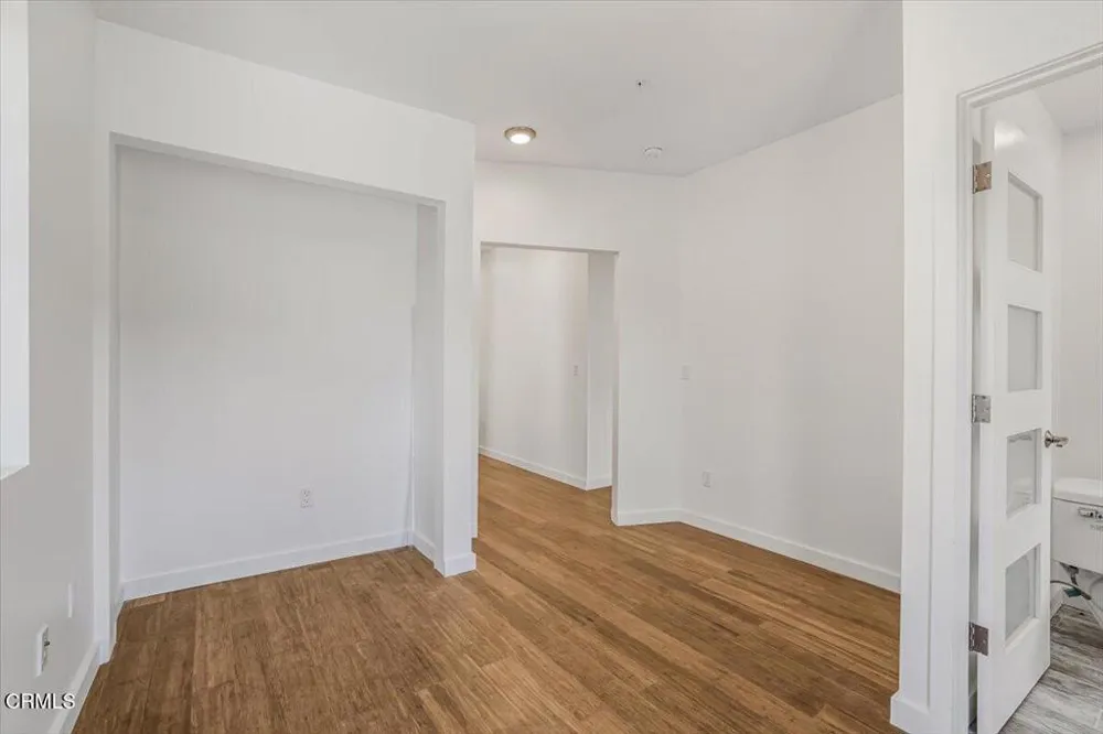 1944 Seminole Drive Agoura Hills, CA 91301