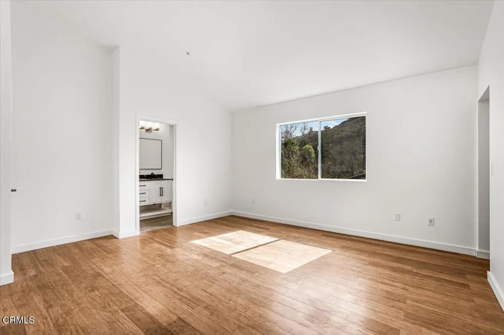 1944 Seminole Drive Agoura Hills, CA 91301
