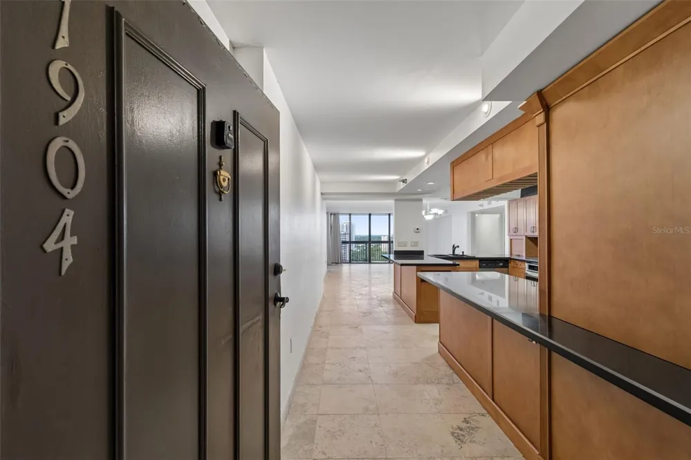 2413 BAYSHORE BOULEVARD #1904 Tampa, FL 33629