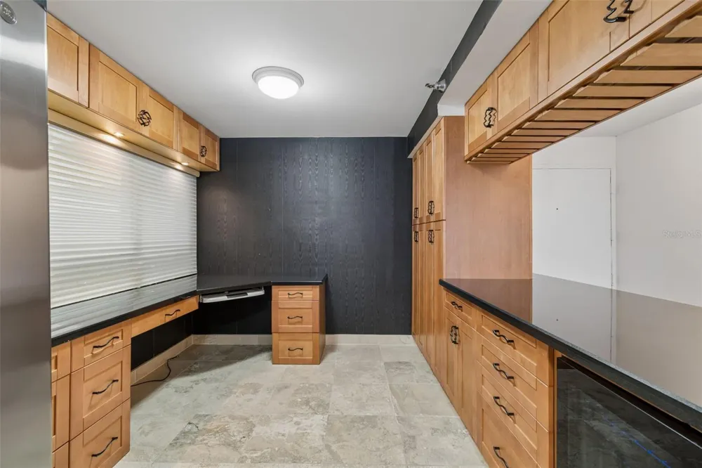 2413 BAYSHORE BOULEVARD #1904 Tampa, FL 33629