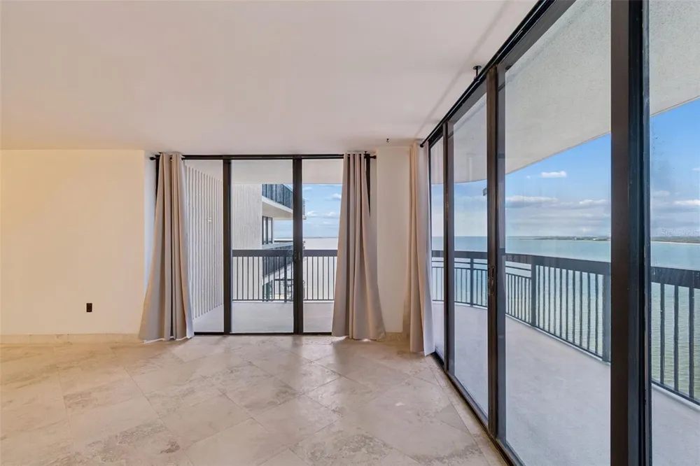 2413 BAYSHORE BOULEVARD #1904 Tampa, FL 33629