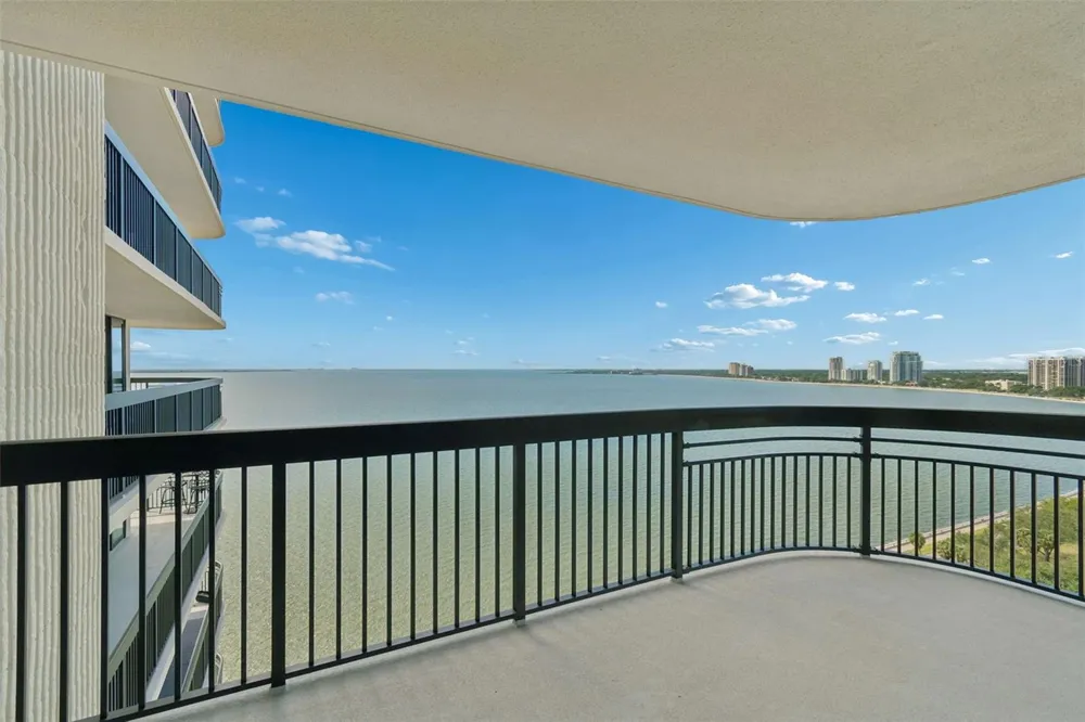 2413 BAYSHORE BOULEVARD #1904 Tampa, FL 33629