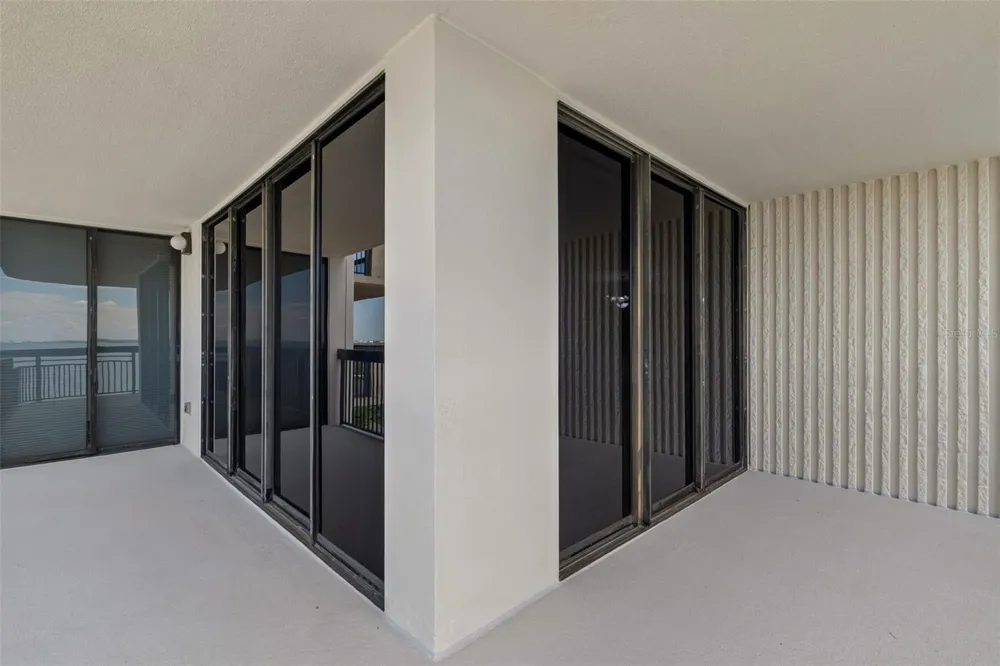 2413 BAYSHORE BOULEVARD #1904 Tampa, FL 33629