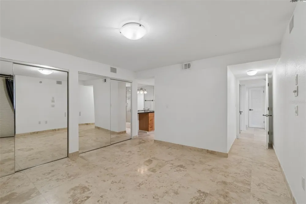 2413 BAYSHORE BOULEVARD #1904 Tampa, FL 33629