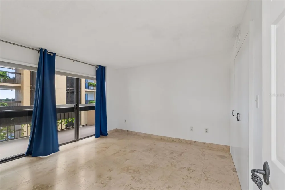 2413 BAYSHORE BOULEVARD #1904 Tampa, FL 33629