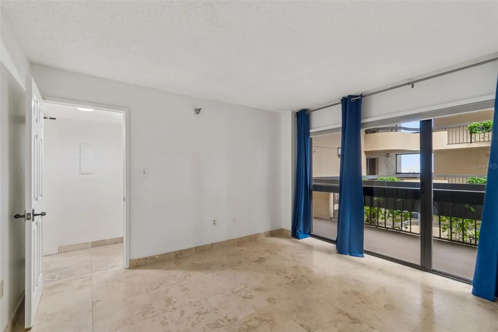 2413 BAYSHORE BOULEVARD #1904 Tampa, FL 33629