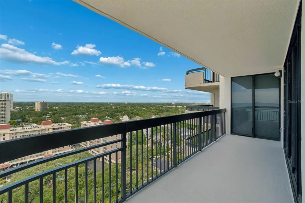 2413 BAYSHORE BOULEVARD #1904 Tampa, FL 33629