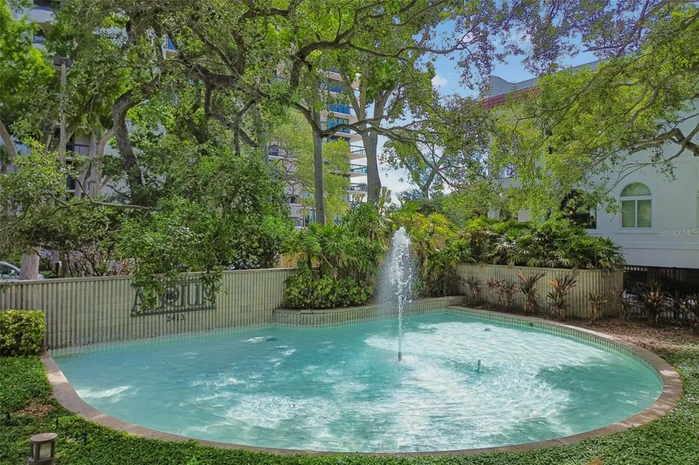 2413 BAYSHORE BOULEVARD #1904 Tampa, FL 33629