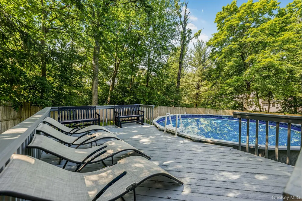 1019 Fox Meadow Road Yorktown Heights, NY 10598