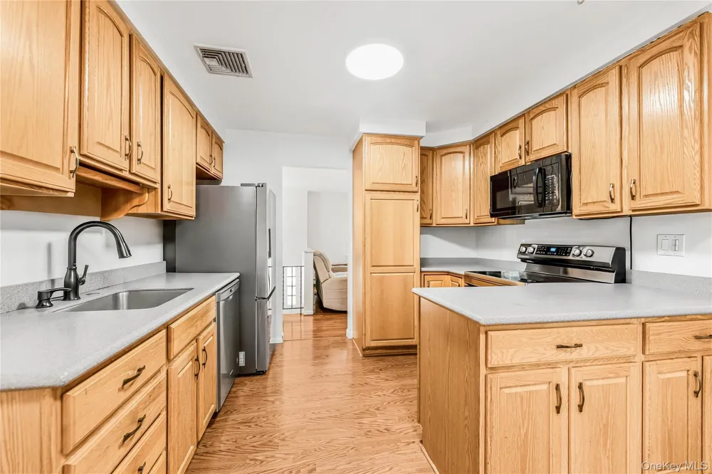 1019 Fox Meadow Road Yorktown Heights, NY 10598