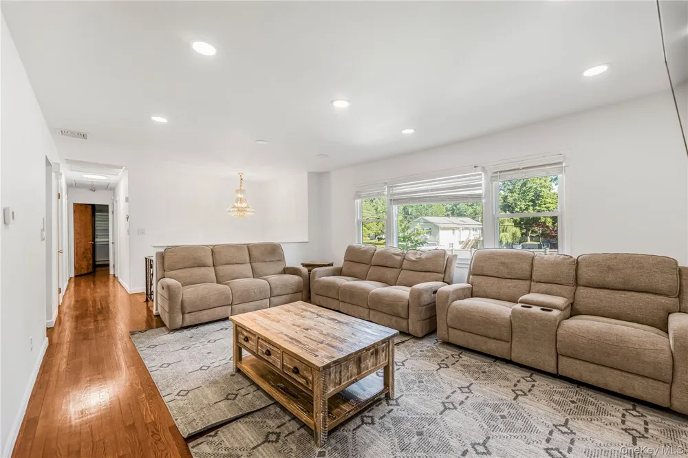 1019 Fox Meadow Road Yorktown Heights, NY 10598