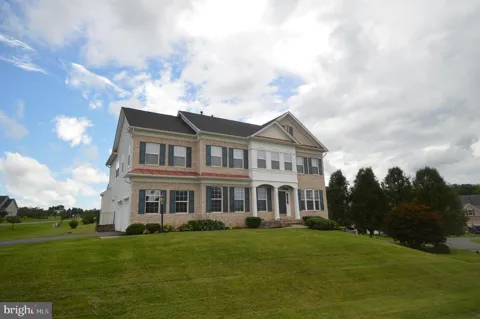 29 PATHFINDER COURT